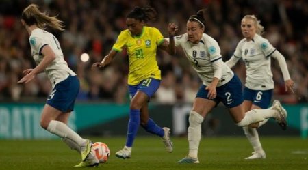 Brasil enfrenta Inglaterra em amistoso na penúltima Data FIFA de 2025
