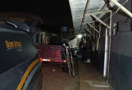 Homem é assassinado a tiros em conjunto de kitnets