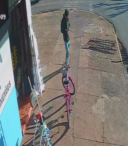Polícia procura bandido que espancou dois idosos durante assalto em Dourados