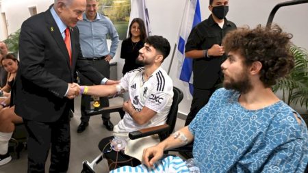 Hospitais se preparam para receber reféns após 700 dias em Gaza