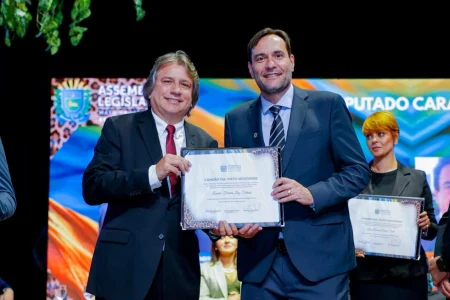 Prefeito de Nova Andradina, Dr. Leandro Fedossi, recebe Título de Cidadão Sul-Mato-Grossense.