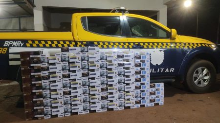Polícia Militar Rodoviária apreende pacotes de cigarros em ônibus interestadual em Nova Andradina