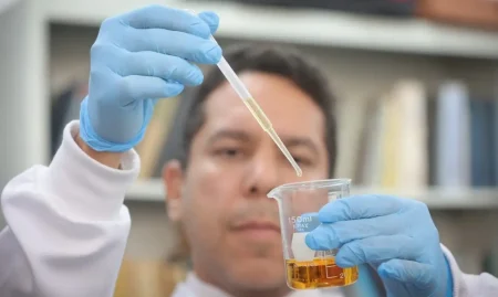 Metanol: crise completa um mês com alerta para falsificação de bebidas.