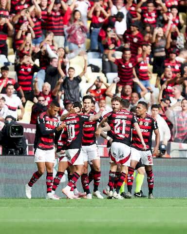 Flamengo e Racing abrem semifinal da Libertadores nesta quarta-feira.