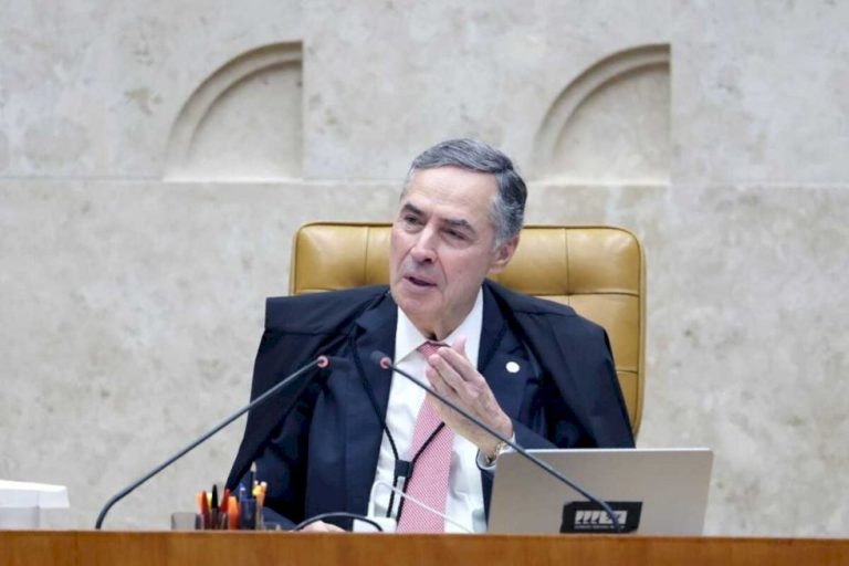 Entidades pressionam Lula a indicar mulher para vaga de Barroso no STF