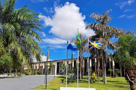 Agenda: Semana na ALEMS inicia com último evento alusivo ao Dia do Servidor A semana no Parlamento Estadual é movimentada por sessões e reuniões