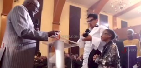 Fiel toma bronca de pastor por doar menos de US$ 2 mil