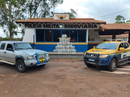 Dupla é presa com carga de maconha avaliada em mais de R$ 700 mil em Ponta Porã.