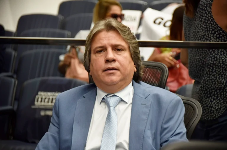 Em nova pesquisa, Caravina se mantém entre os três deputados mais bem avaliados de Mato Grosso do Sul.