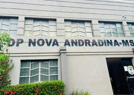 Mulher tem moto furtada após convidar homem para beber em casa, em Nova Andradina