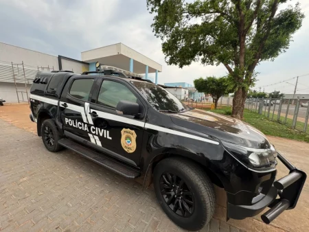 Mulher salta de carro em movimento após dizer ter sido violentada pelo ex-marido e primo dele em Nova Andradina.