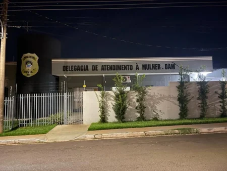 Homem é preso após invadir casa da ex e agredi-la em Nova Andradina.