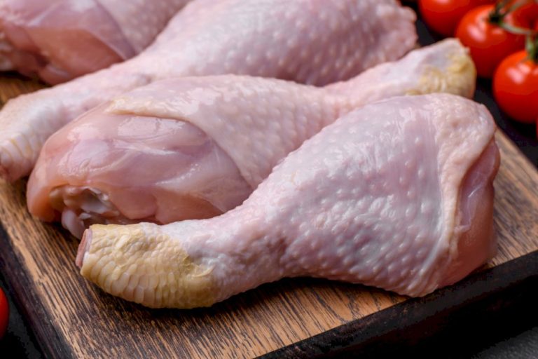 Exportações de frango atingem o 2º maior volume da história em outubro