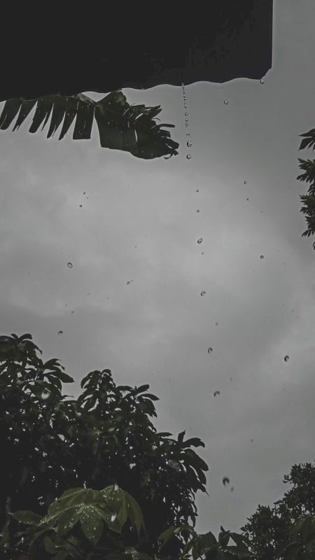 Frente fria se aproxima e domingo amanhece com tempo instável em Mato Grosso do Sul