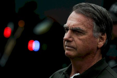 Bolsonaro teve nova crise de soluços: ‘Não vai sobreviver’ disse Carlos