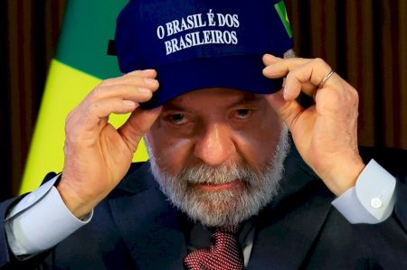 Governo brasileiro monitora possível influência de Donald Trump nas eleições de 2026