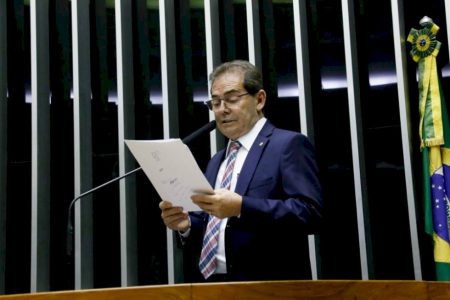 ‘Sonho de verão’, diz relator sobre anistia de Bolsonaro