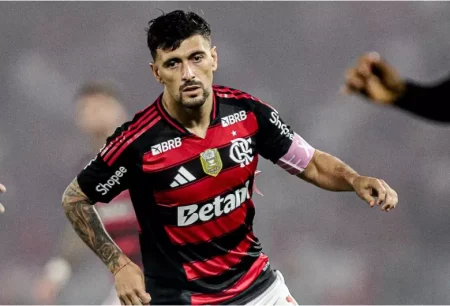 Arrascaeta é finalista no tradicional prêmio Rei da América