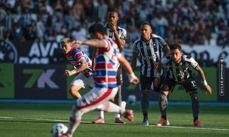 Fortaleza e Ceará são rebaixados na última rodada do Brasileirão 2025.