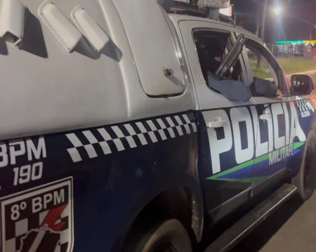 Jovem sem CNH é preso por embriaguez após fazer “cavalos de pau” com veículo em Nova Andradina.