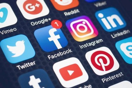Sociedade conectada, valores desconectados: O alerta sobre o uso excessivo das redes sociais