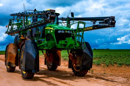 Regras mais claras ampliam a circulação de tratores e colheitadeiras no país