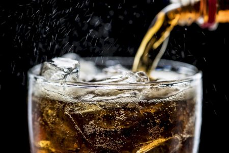 Refrigerante zero é saudável? Mito ganha força, apesar dos riscos à saúde