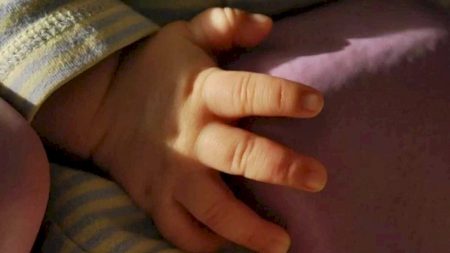 Mulher é presa após agredir marido e abandonar bebê de cinco meses em Três Lagoas