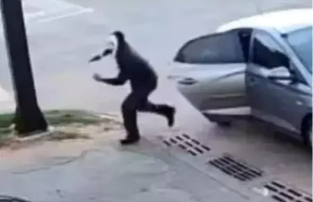 Homem é morto a tiros por trio armado em conveniência de Três Lagoas.