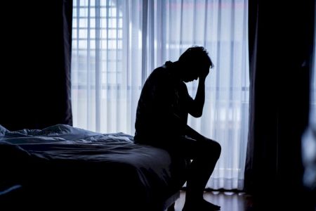 Uso prolongado de remédios para dormir pode afetar bem-estar de idosos
