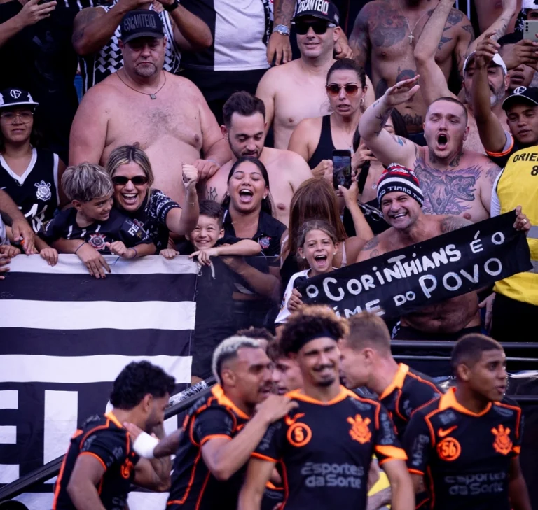 Corinthians estreia no Paulistão com vitória convincente sobre a Ponte Preta.