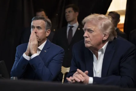 Trump indica diálogo com vice e descarta líder da oposição venezuelana.
