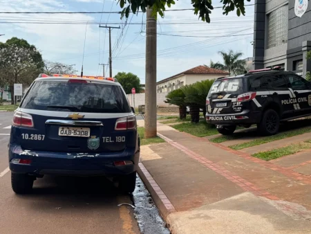 Ex-colega de trabalho é acusada de aplicar golpes e financiar carro em nome de mulher em Nova Andradina.