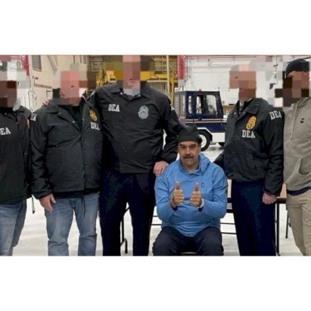 Nicolás Maduro passa primeira noite preso em Nova York após captura pelos Estados Unidos
