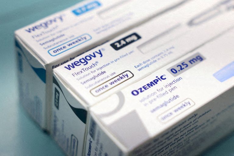 Uso de canetas emagrecedoras pode prender o intestino; médica explica como lidar com sintoma
