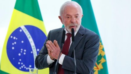 Tensão EUA-Venezuela acende alerta de Lula para eleições no Brasil