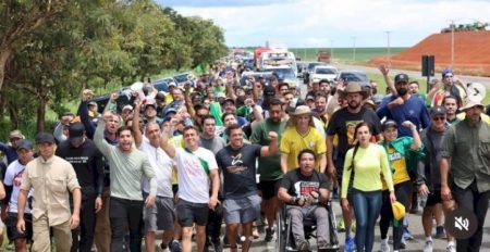 Caminhada mostrou que Nikolas Ferreira é hoje o maior influencer do Brasil