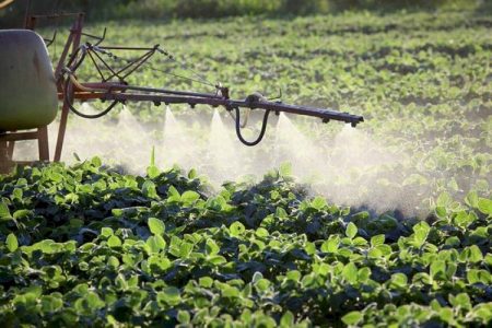 Brasil registra recorde nas importações de fertilizantes, 45,5 milhões de toneladas
