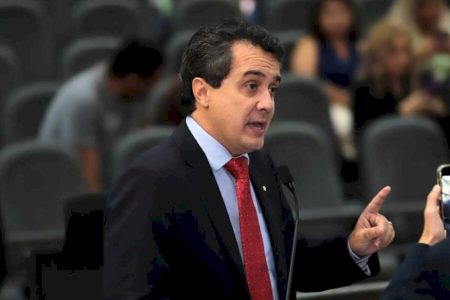 Chefe de gabinete de Vander pede punição de Landmark por traição na votação da Taxa do Lixo