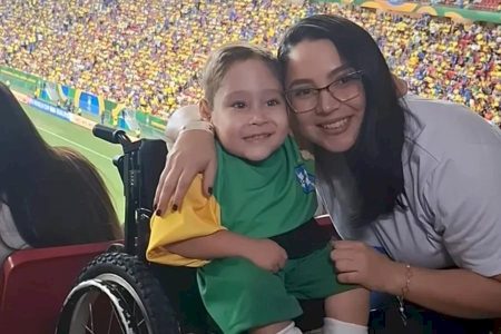 Vaquinha fake desvia doações de menino paraplégico com doença rara