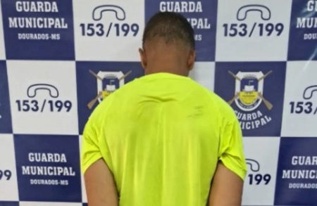 Guarda resgata mulher mantida em cárcere e prende suspeito por violência doméstica