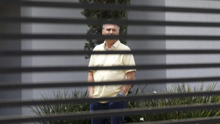 “Bolsonaro” aparece em 74 arquivos divulgados do caso Epstein