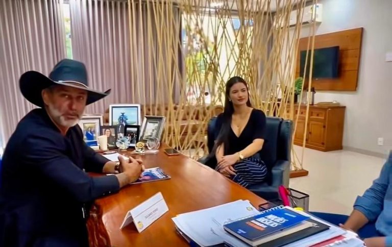 Prefeito de Ivinhema nomeia ex-esposa para chefiar Secretaria de Habitação