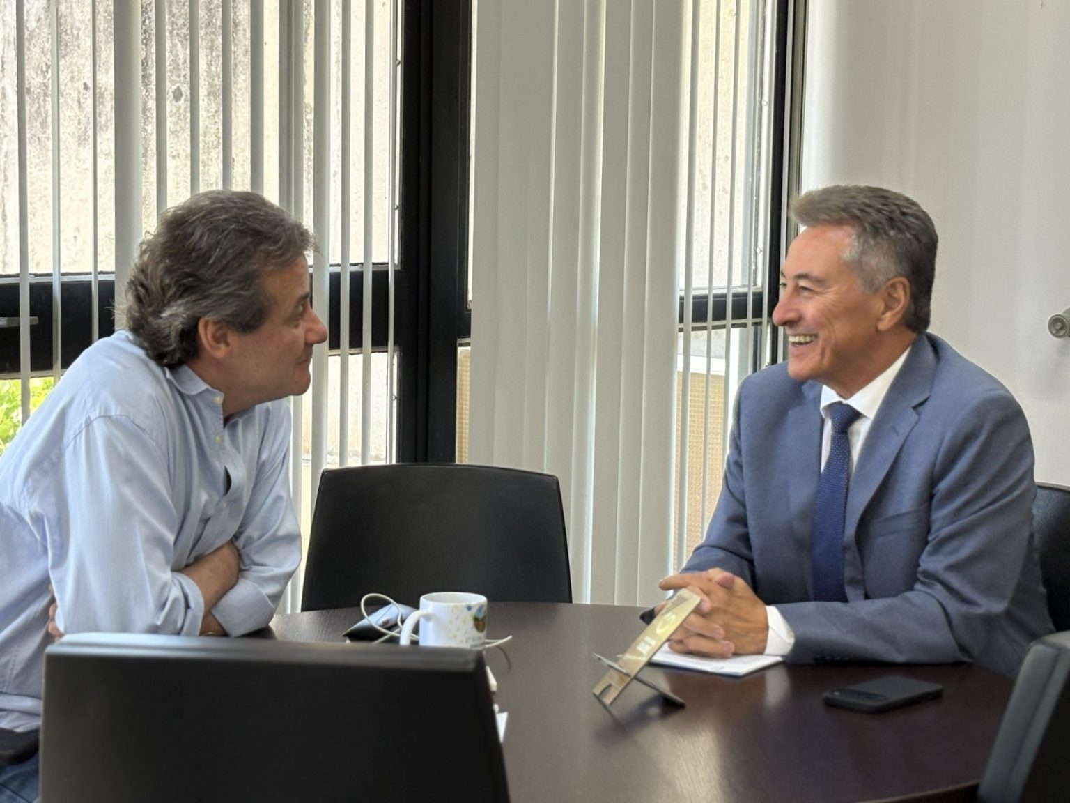 Hashioka reforça parceria com Governo do Estado em visita à Secretaria de Saúde
