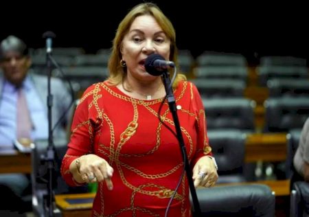 Quem é Gorete Pereira, deputada que usará tornozeleira após operação sobre fraudes no INSS