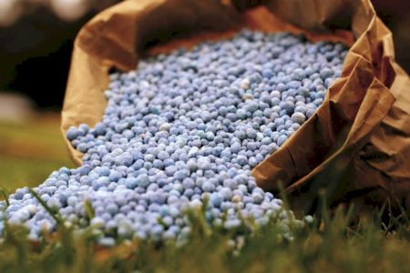 Fertilizantes nitrogenados e fosfatados seguem com preços pressionados