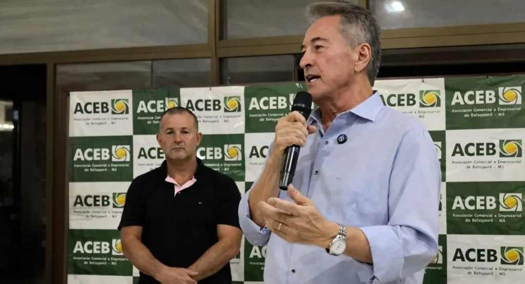 Em Batayporã, Hashioka participa de jantar da ACEB e destaca investimentos de R$ 700 mil no município