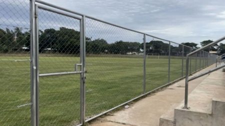 Jovem deixa mensagem de despedida antes de ser encontrado morto em campo de futebol