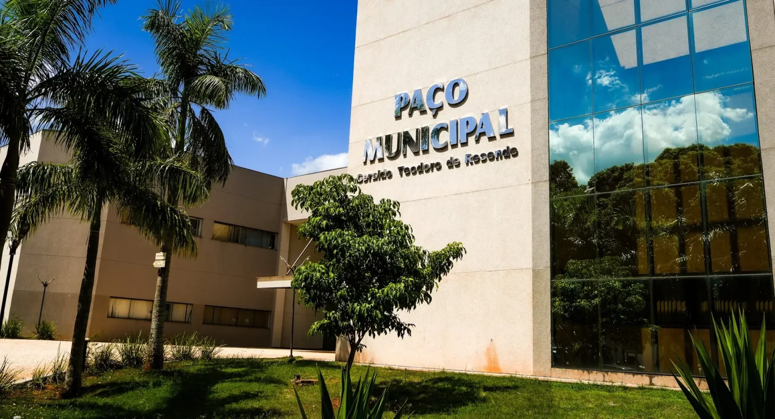 Feriado de Tiradentes altera funcionamento das repartições municipais em Nova Andradina