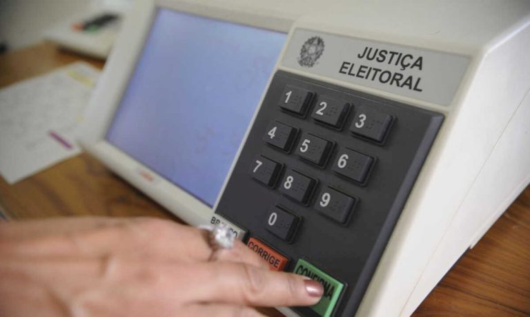 Em MS, 10% do eleitorado não é obrigado a votar nas eleições 2026